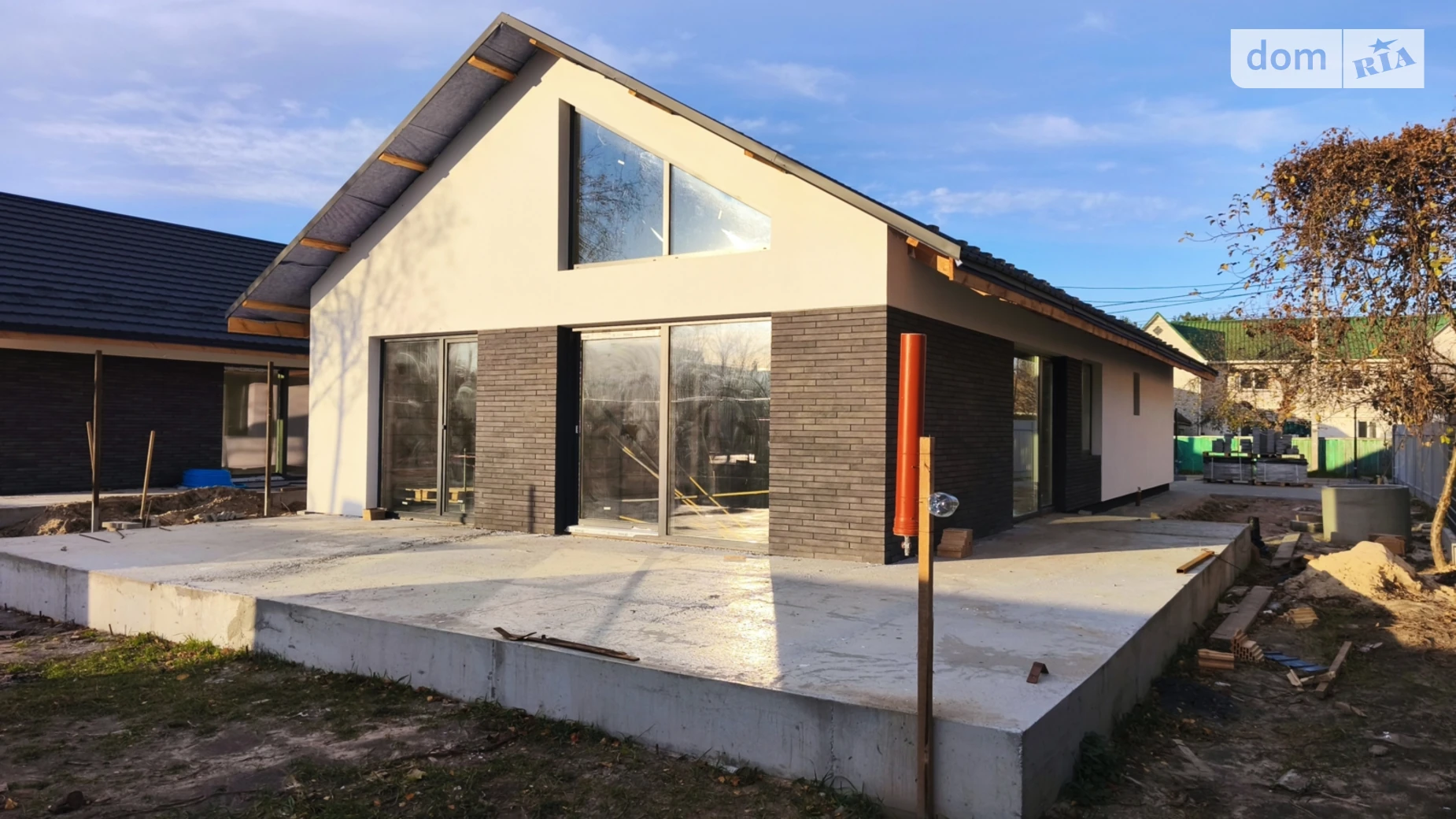 Продается одноэтажный дом 116 кв. м с гаражом, цена: 100000 $ - фото 2