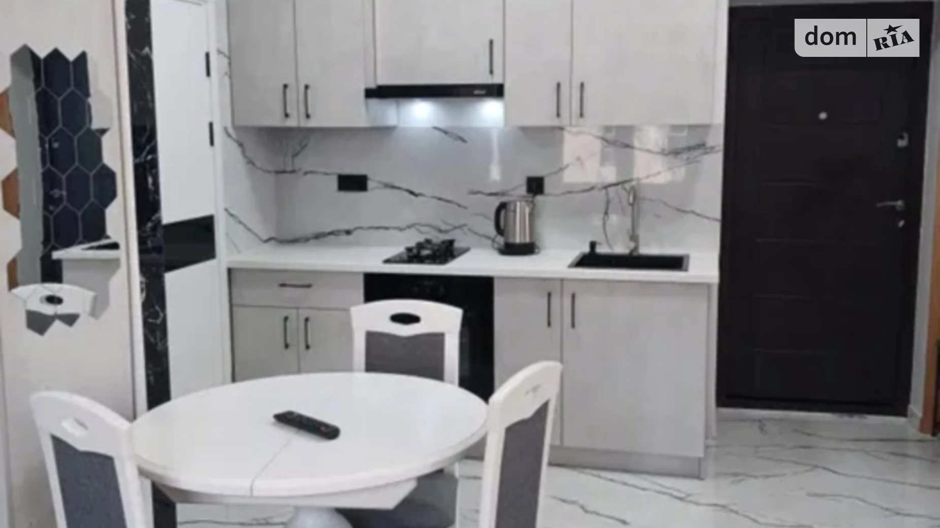 Здається в оренду 1-кімнатна квартира 40 кв. м у Львові, вул. Староєврейська, 11 - фото 3