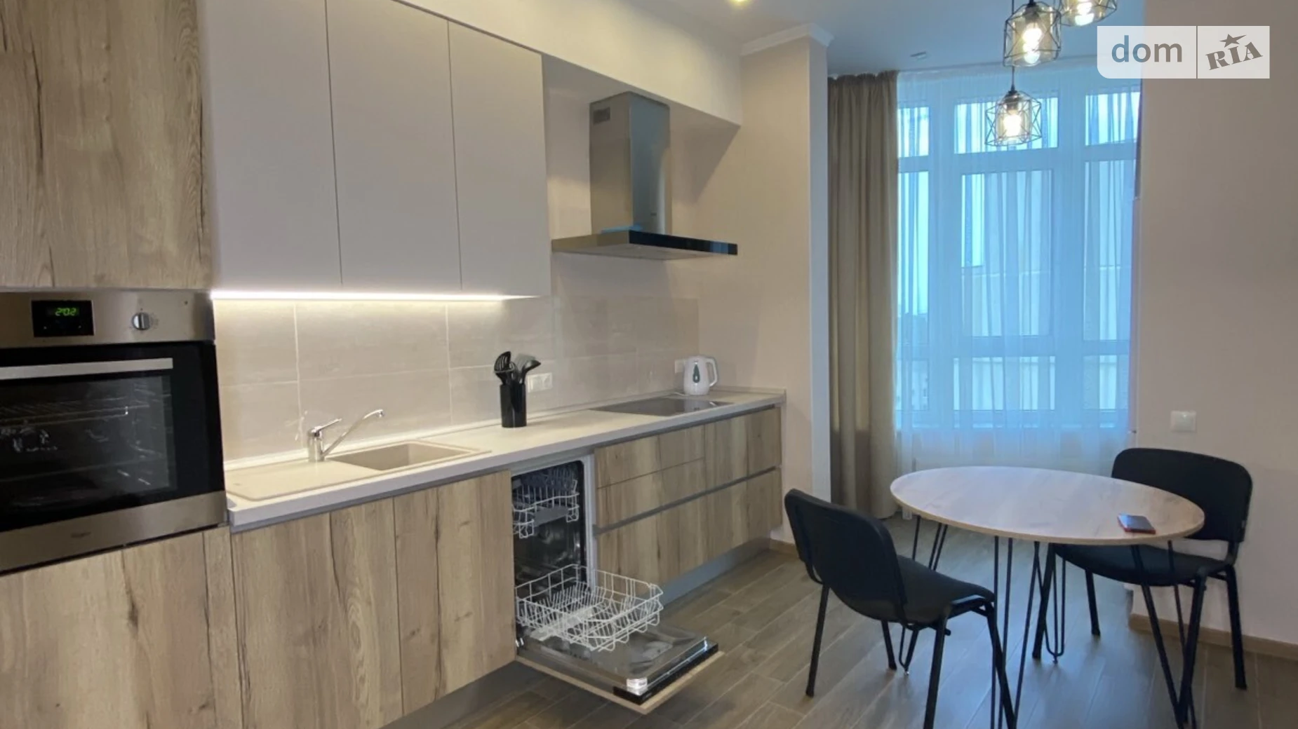 Сдается в аренду 1-комнатная квартира 56 кв. м в Одессе, бул. Итальянский, 1В - фото 3