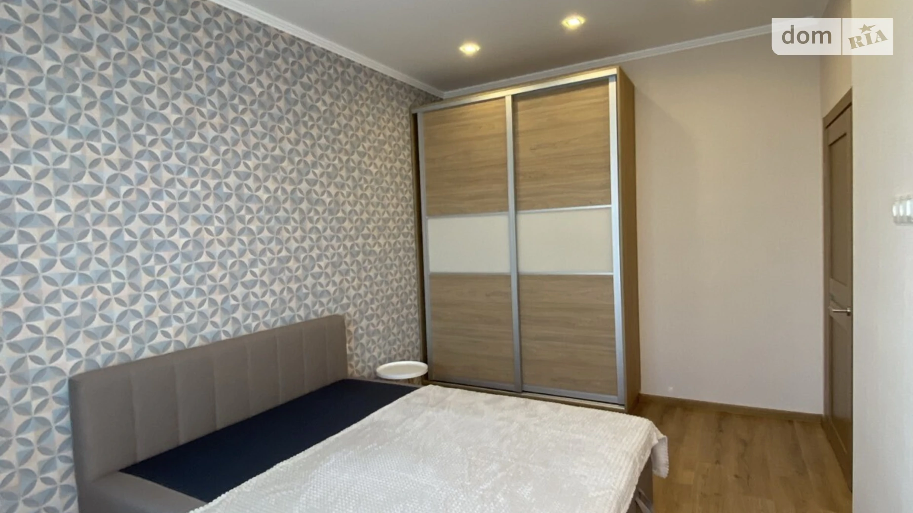 Сдается в аренду 1-комнатная квартира 56 кв. м в Одессе, бул. Итальянский, 1В - фото 2