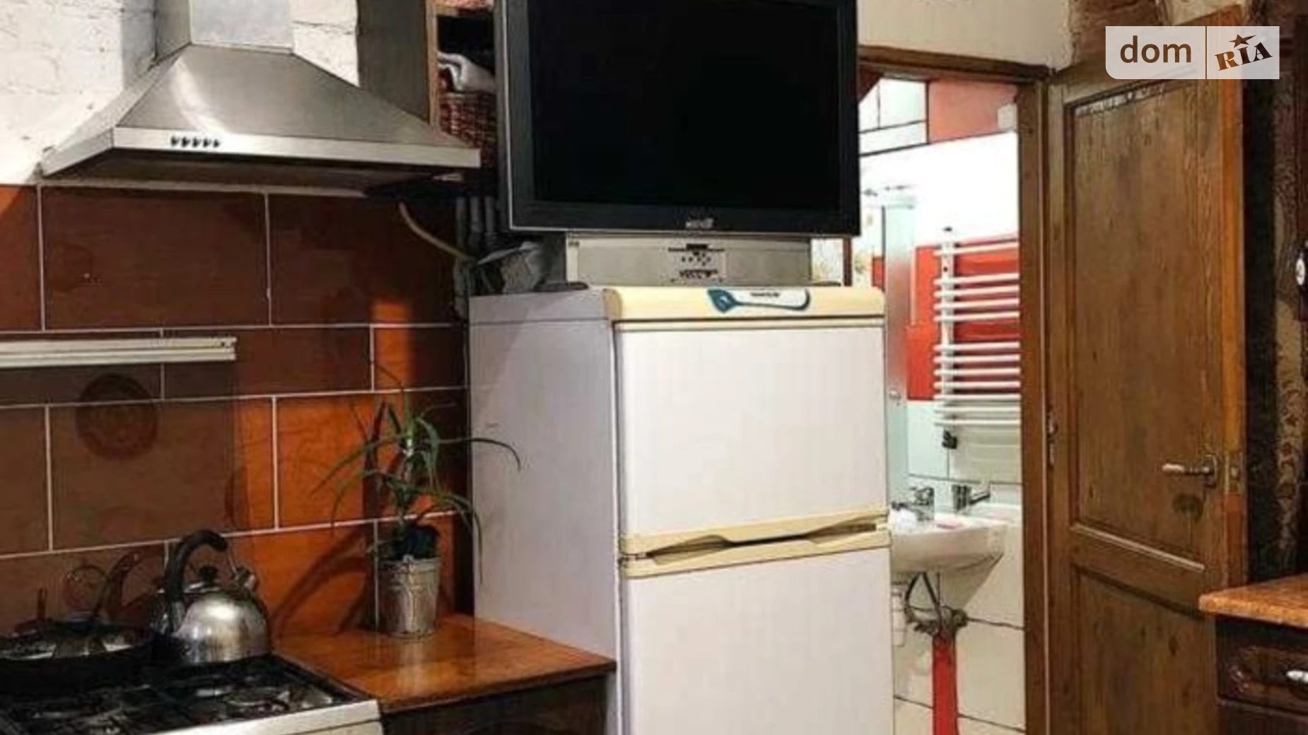 Сдается в аренду 2-комнатная квартира 33 кв. м в Львове, ул. Хорватская, 8 - фото 2