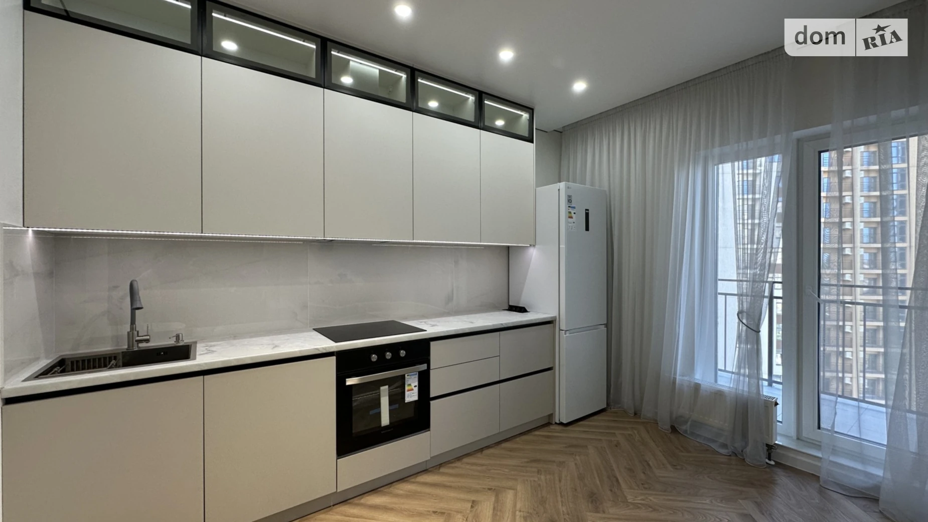 Продается 1-комнатная квартира 42.5 кв. м в Одессе, ул. Краснова, 3 корпус 61 - фото 2