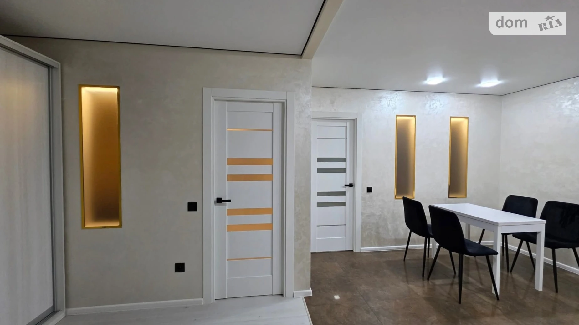 2-кімнатна квартира 60 кв. м у Тернополі, вул. Сахарова Андрія Академіка, 10 - фото 3