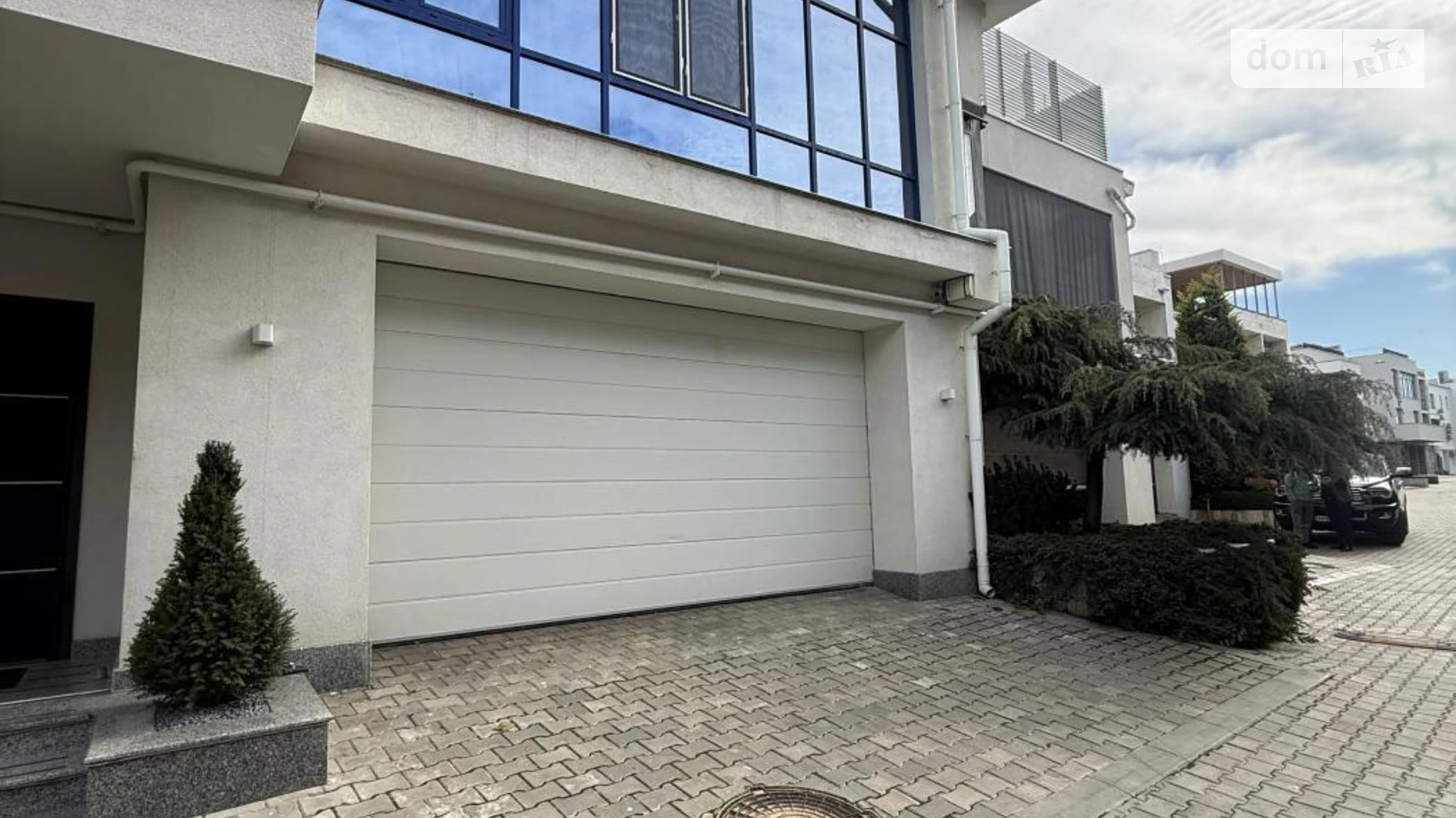 Сдается в аренду дом на 4 этажа 529 кв. м с камином, цена: 5000 $ - фото 3