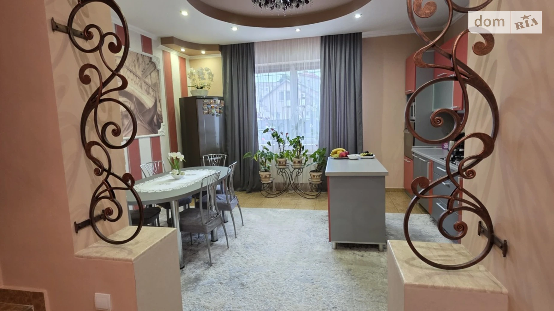 Сдается в аренду дом на 2 этажа 167 кв. м с садом, цена: 1000 $ - фото 2