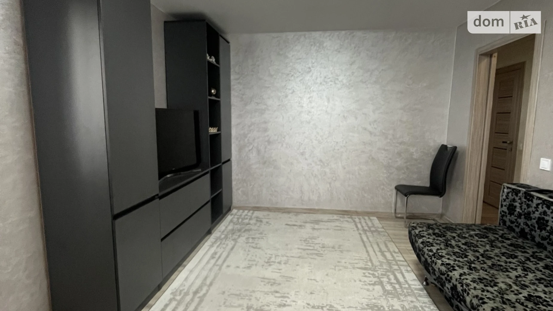 Продается 2-комнатная квартира 50.2 кв. м в Ровно, ул. Киевская, 17 - фото 2