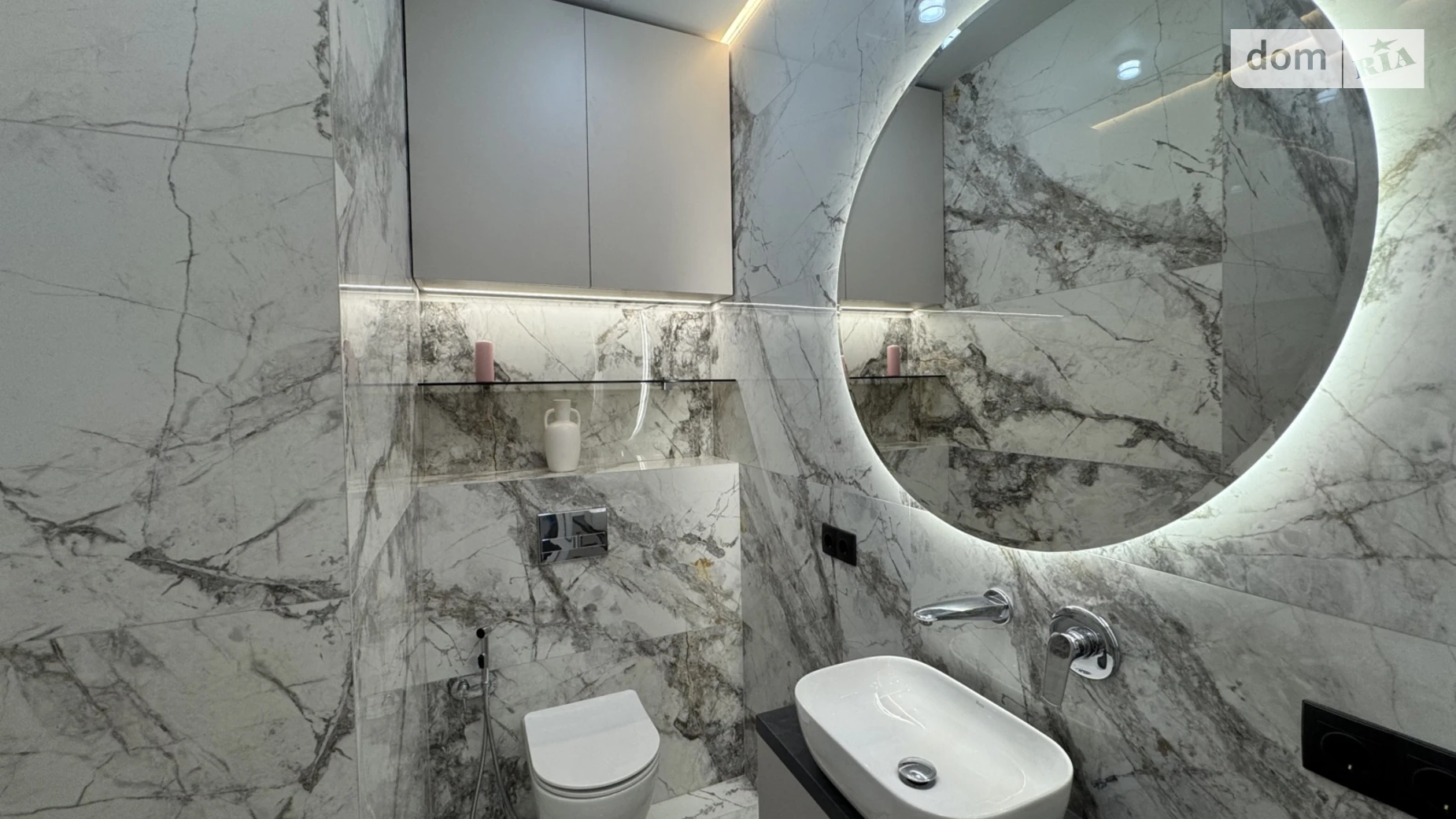 Продается 1-комнатная квартира 42 кв. м в Одессе, пер. Курортный, 1 - фото 3