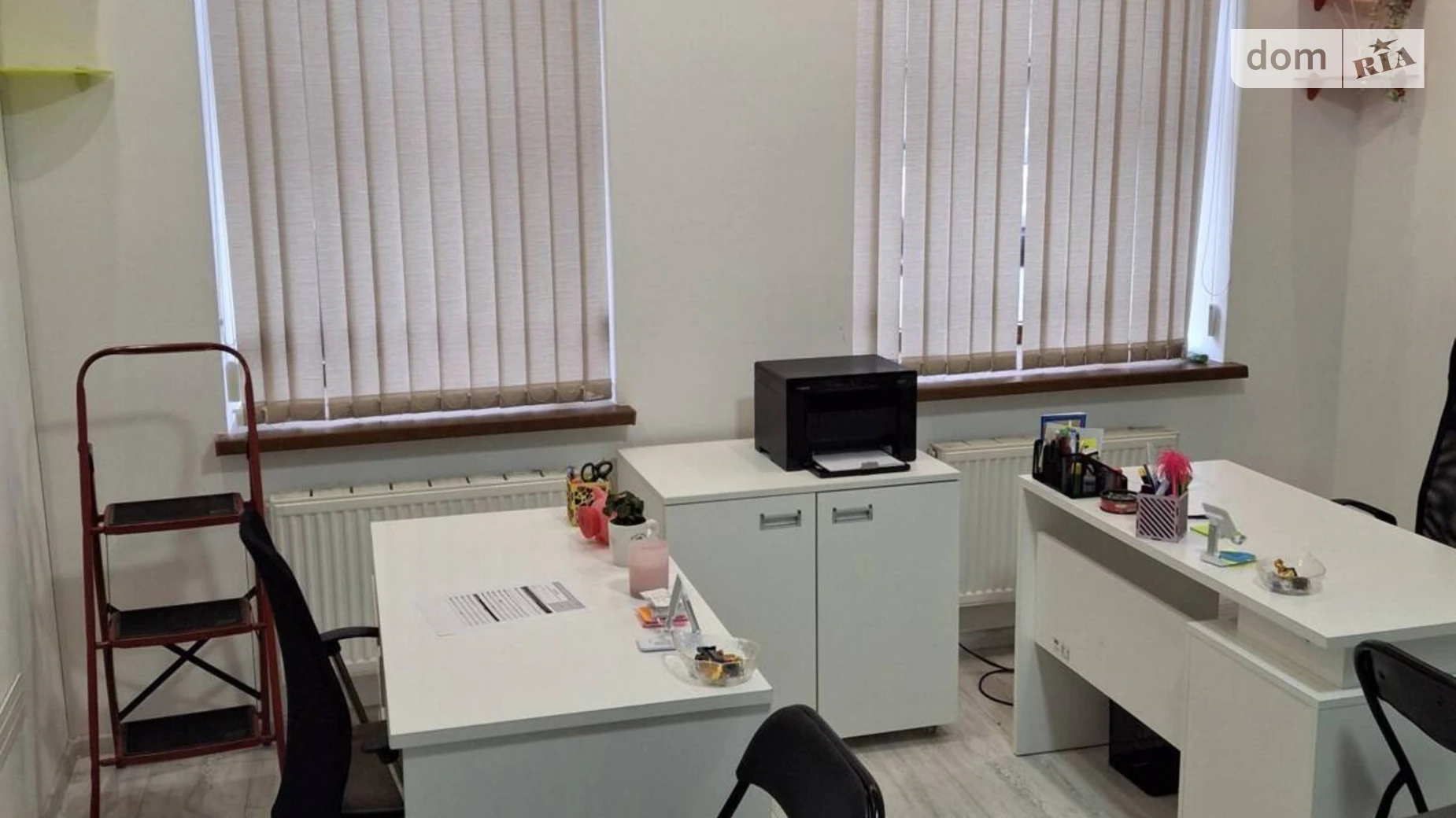 Сдается в аренду офис 25 кв. м в бизнес-центре, цена: 10000 грн - фото 2