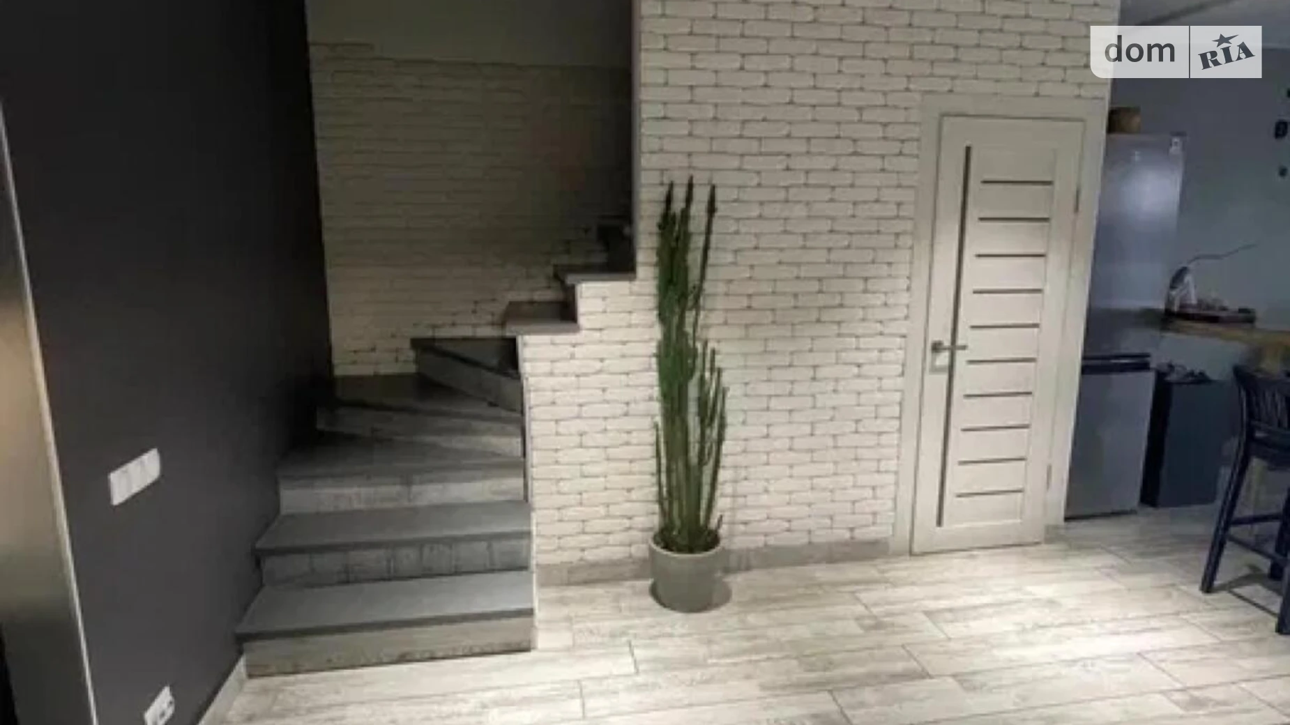 Продается дом на 3 этажа 180 кв. м с бассейном, цена: 120000 € - фото 5