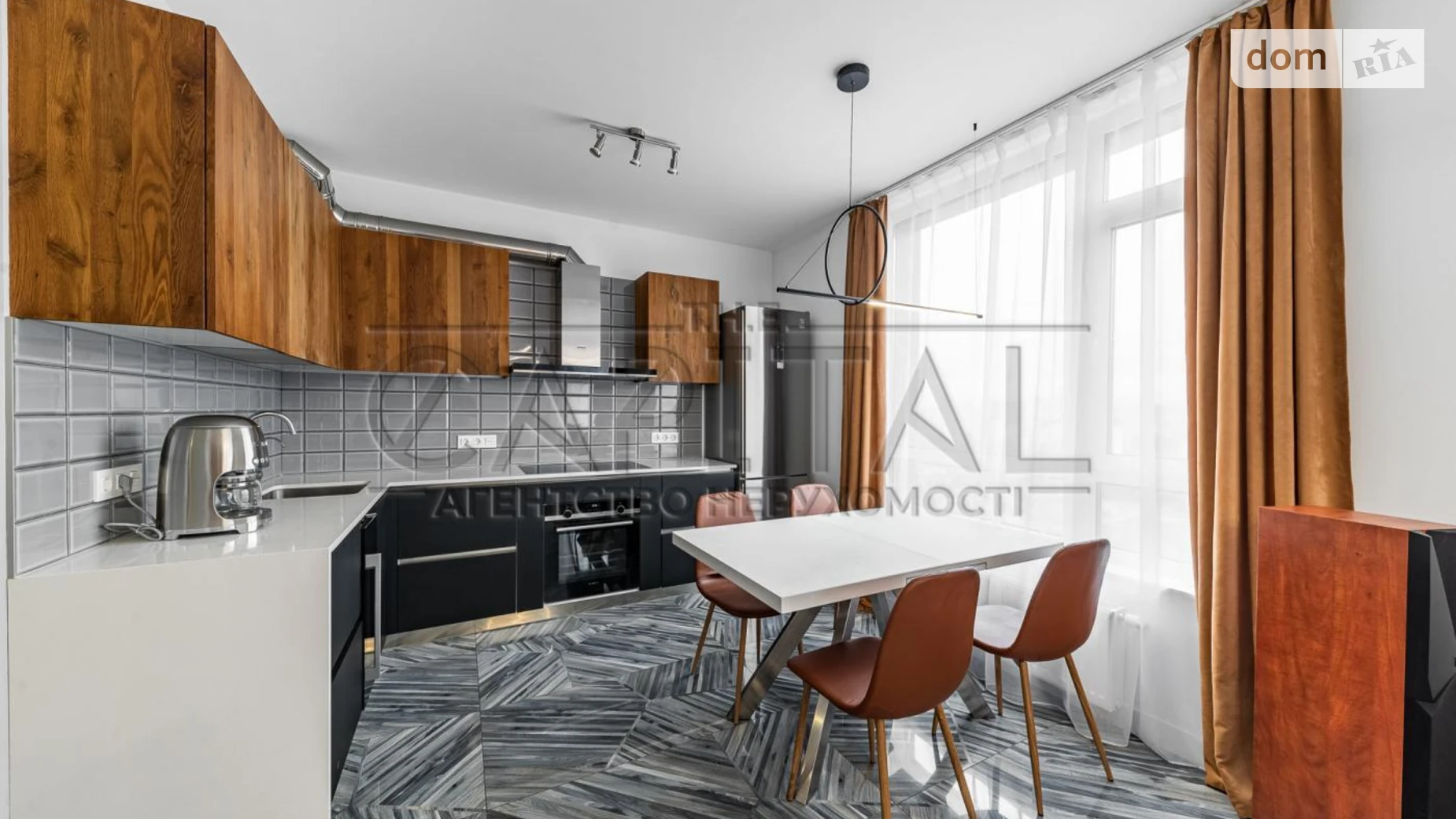 Продается 2-комнатная квартира 72 кв. м в Киеве, ул. Маккейна Джона, 7 - фото 2