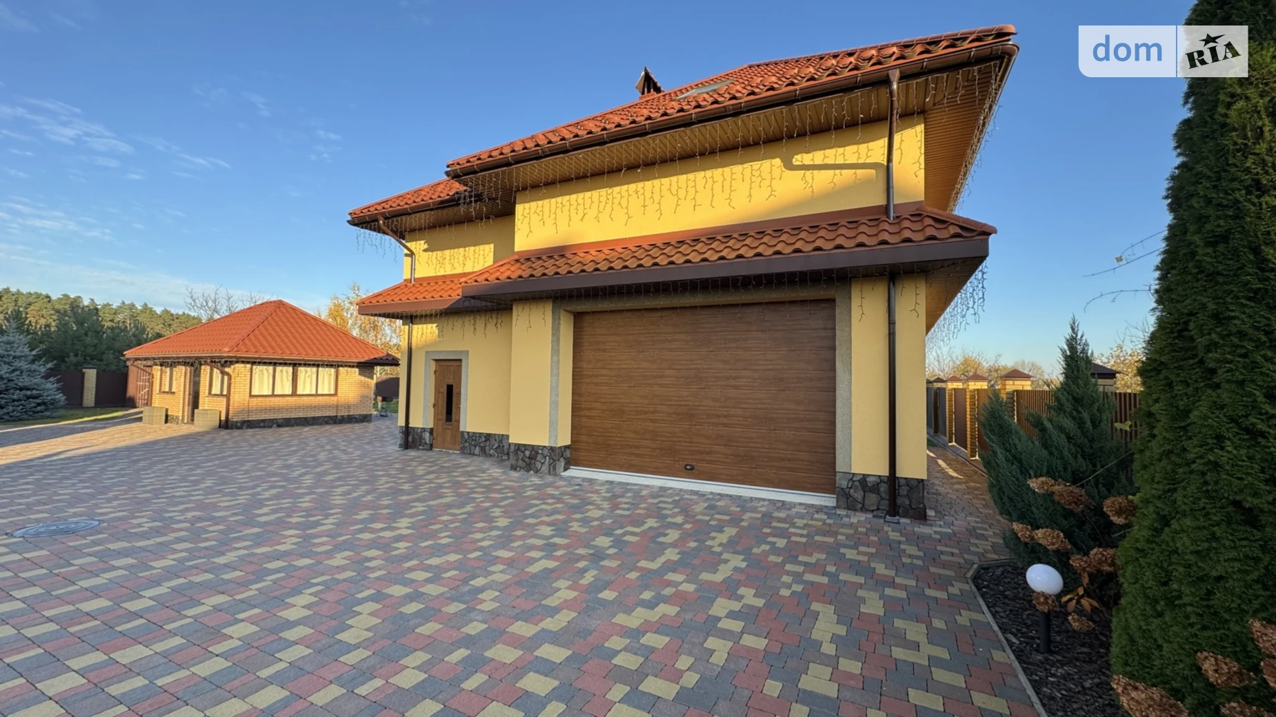 Продается дом на 3 этажа 400 кв. м с садом, цена: 320000 $ - фото 3