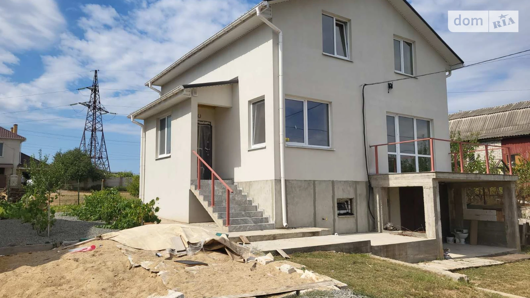 Продается дом на 3 этажа 260 кв. м с бассейном, цена: 150000 $ - фото 2