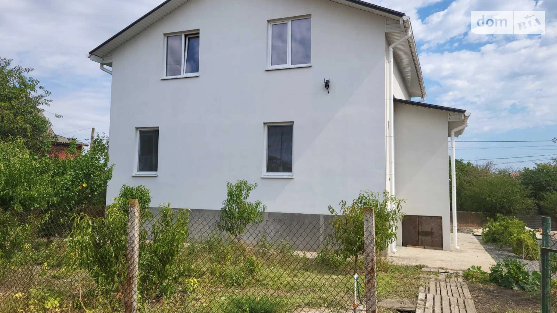 Продается дом на 3 этажа 260 кв. м с бассейном, цена: 150000 $ - фото 3