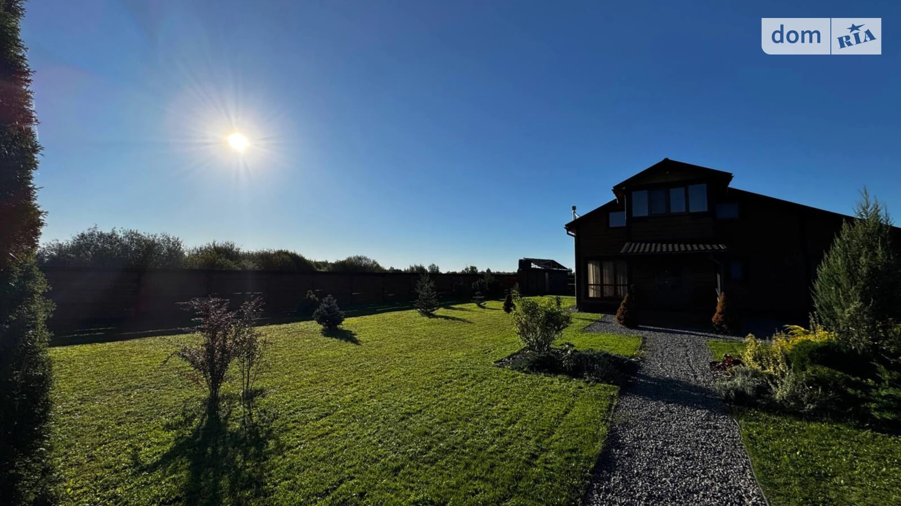 Продается дом на 2 этажа 140 кв. м с камином, цена: 130000 $ - фото 2