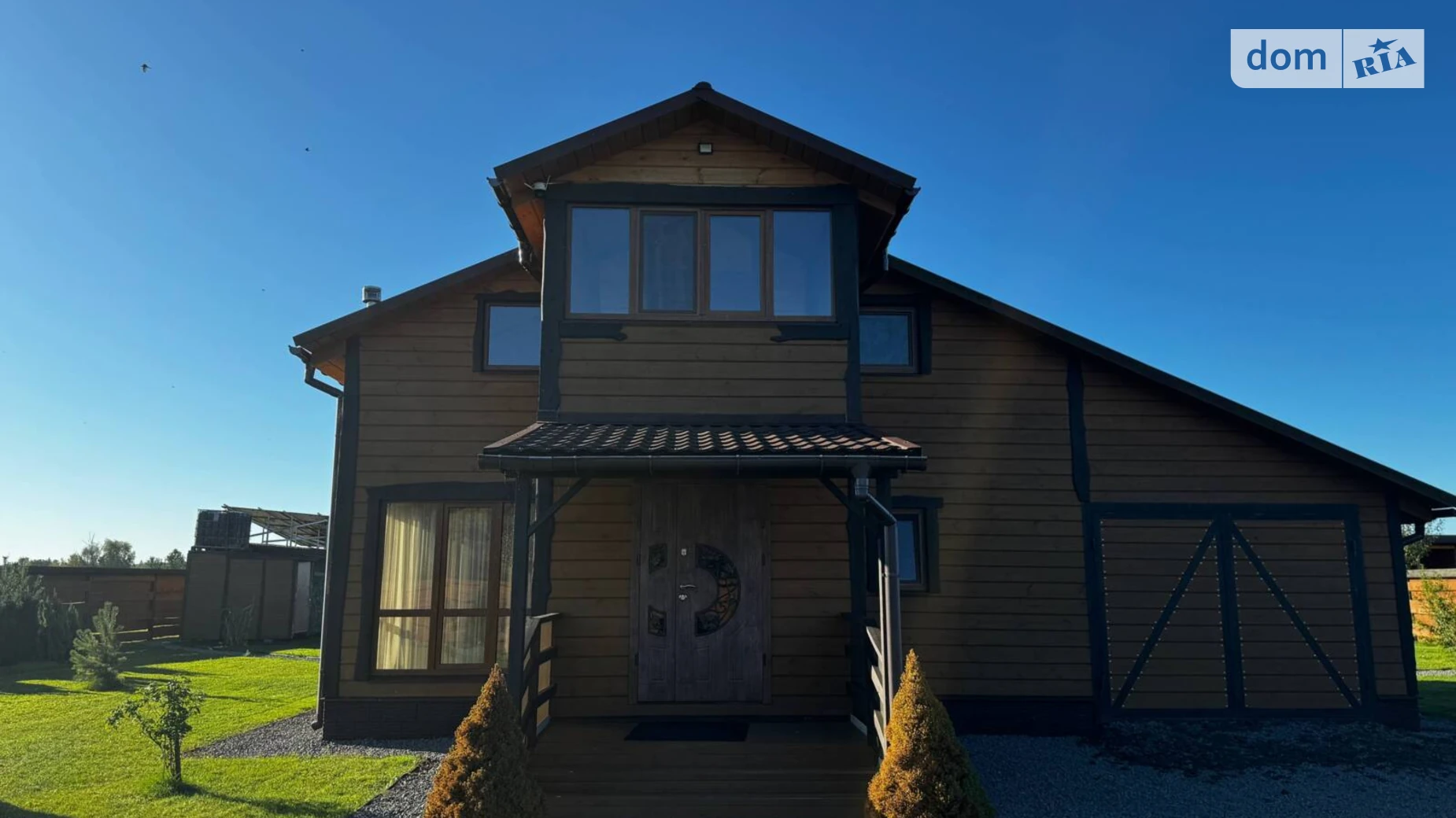 Продается дом на 2 этажа 140 кв. м с камином, цена: 130000 $ - фото 4