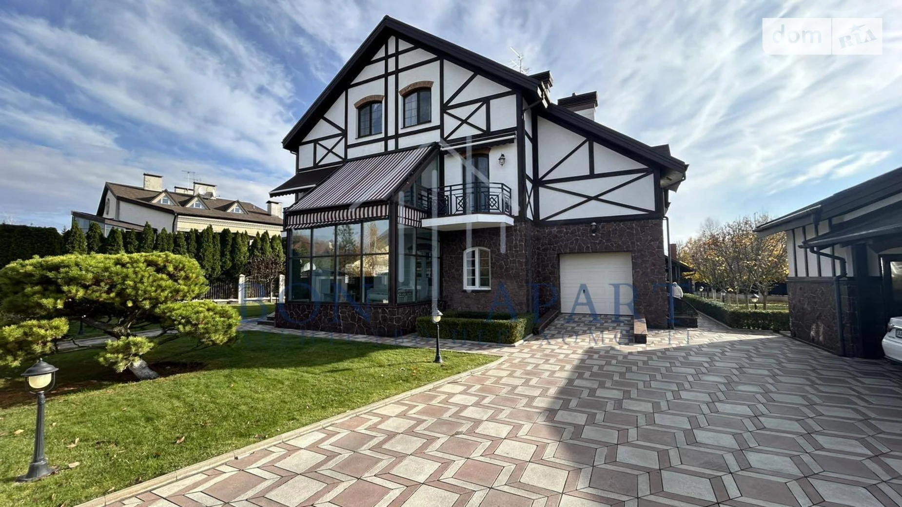 Продается дом на 3 этажа 660 кв. м с беседкой, цена: 3500000 $ - фото 2