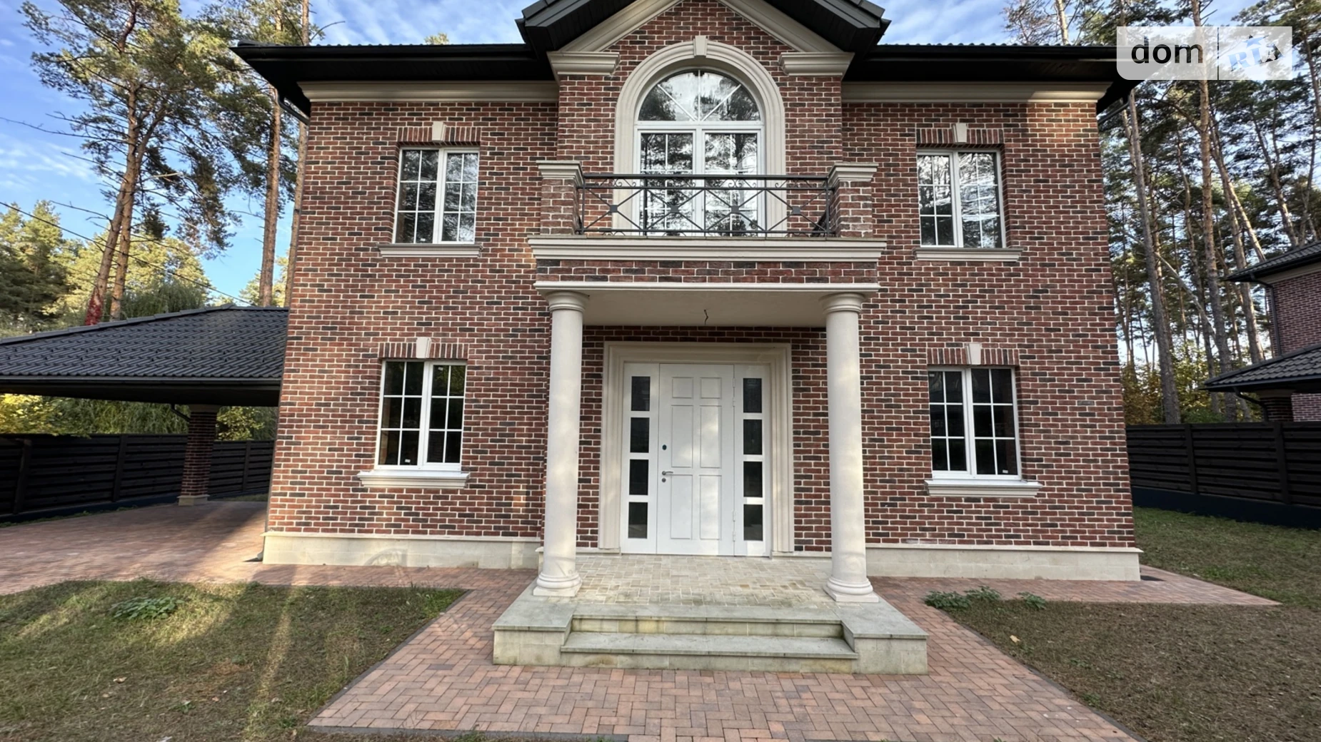 Продается дом на 2 этажа 206 кв. м с гаражом, цена: 420000 $ - фото 2