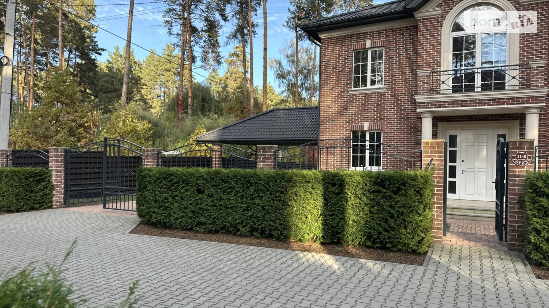 Продается дом на 2 этажа 206 кв. м с гаражом, цена: 420000 $ - фото 4