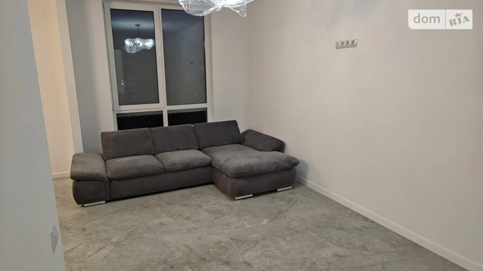 Продается 1-комнатная квартира 62 кв. м в Черновцах, ул. Дзержика Корнелия - фото 2