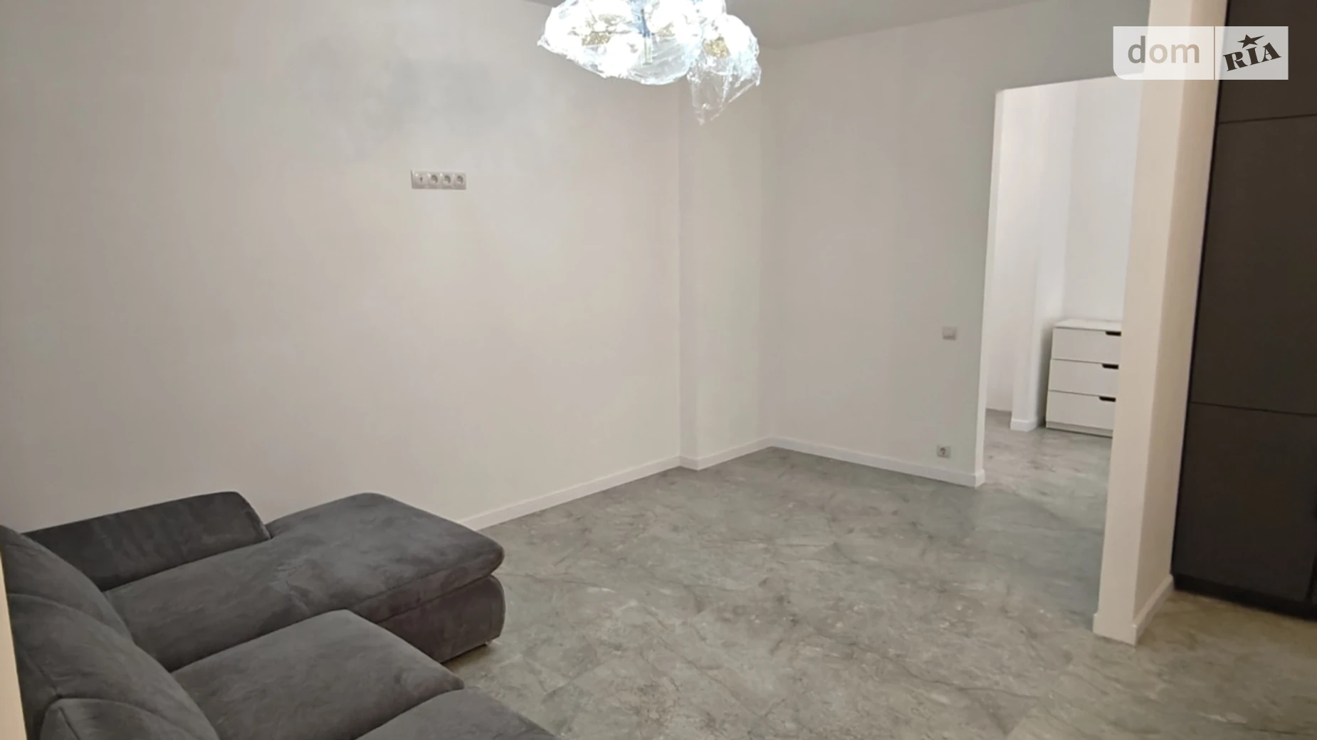 Продается 1-комнатная квартира 62 кв. м в Черновцах, ул. Дзержика Корнелия - фото 3