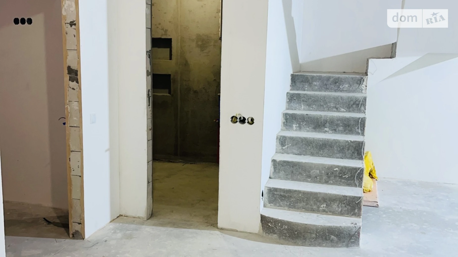 Продається 5-кімнатна квартира 144.5 кв. м у Горі, вул. Центральна, 38А - фото 2