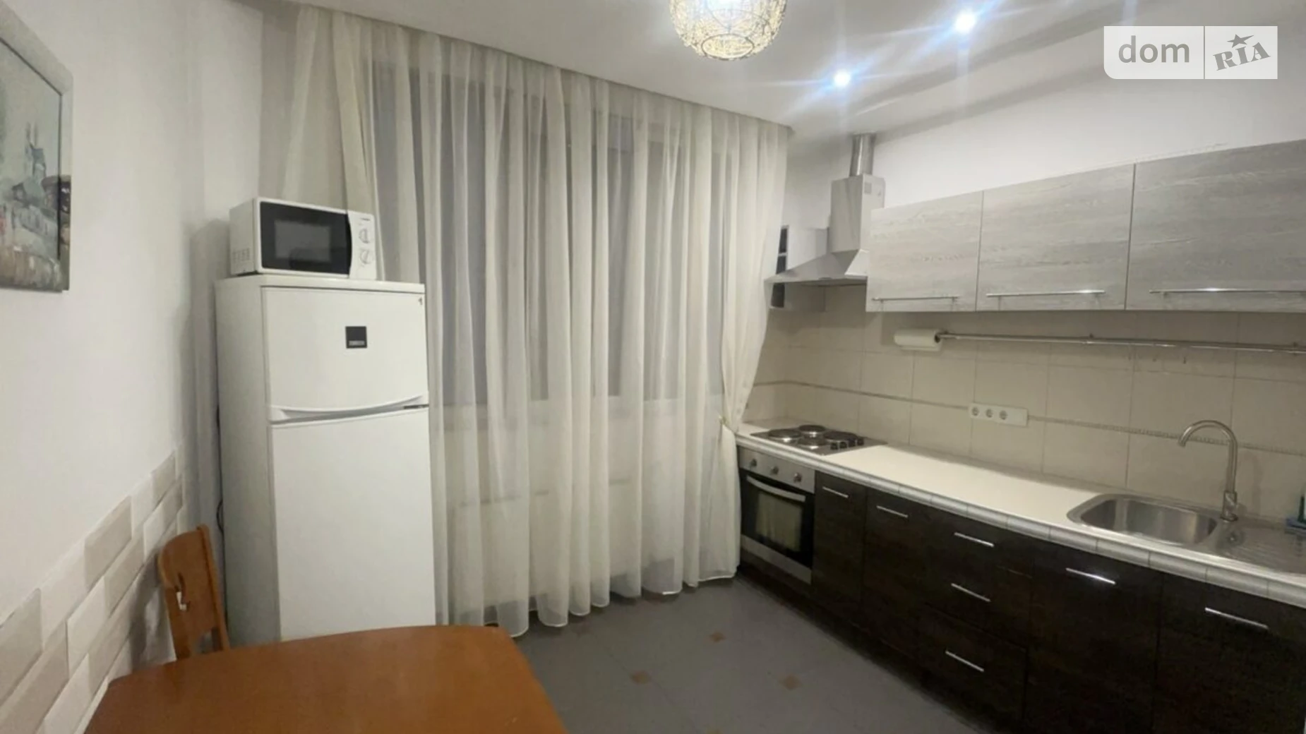 Сдается в аренду 1-комнатная квартира 43 кв. м в Одессе, мас. Радужный, 16 - фото 3