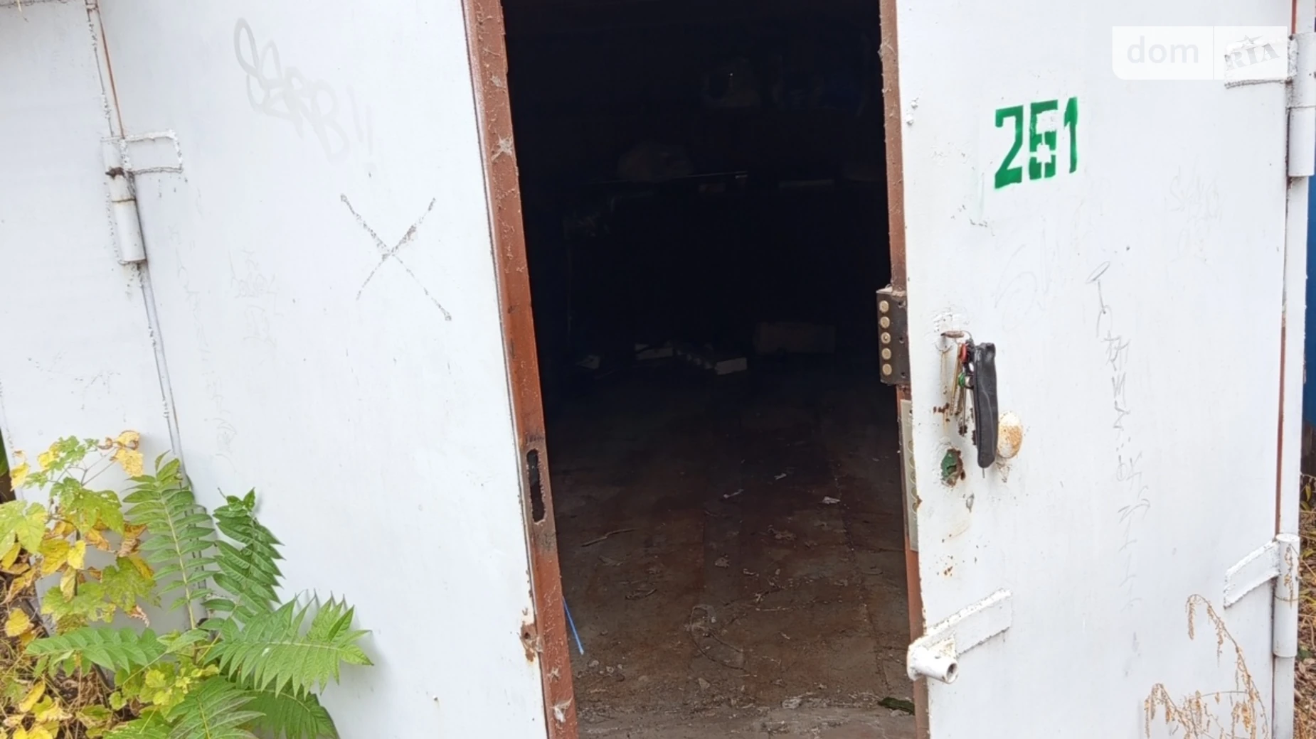 Продается отдельно стоящий гараж под легковое авто на 18 кв. м, цена: 4900 $ - фото 2