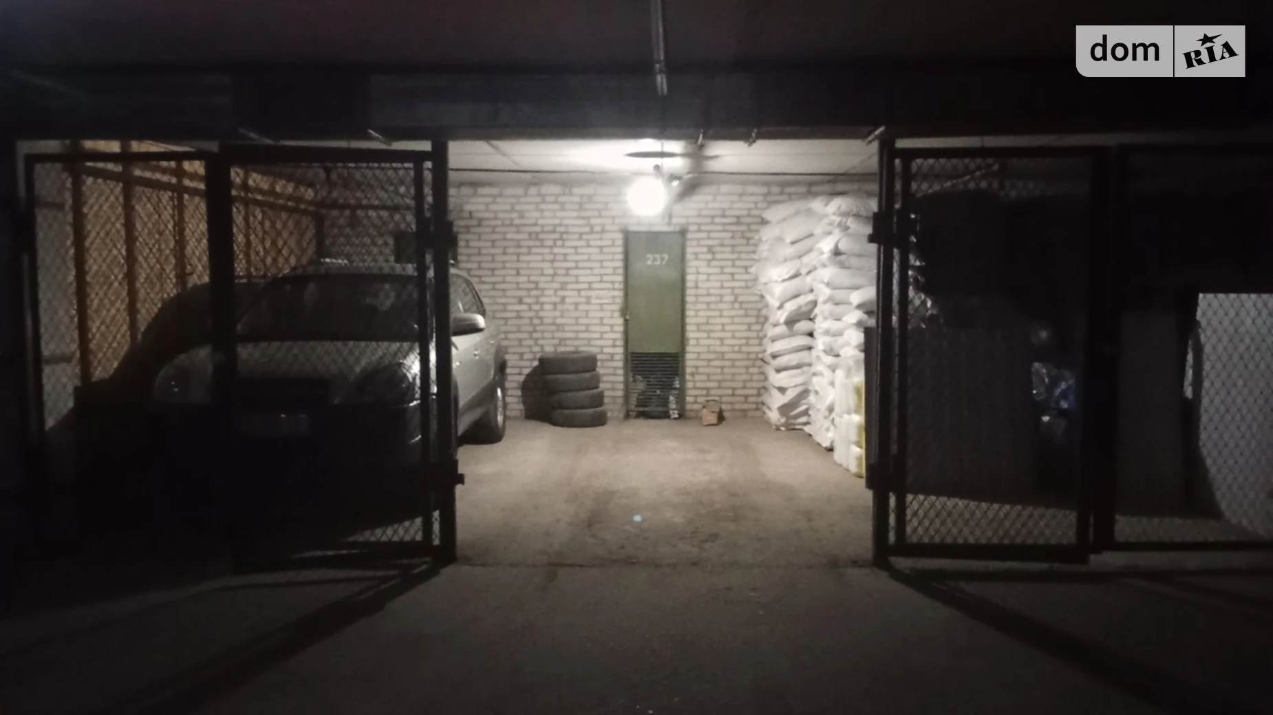 Продается место в гаражном кооперативе под легковое авто на 13.3 кв. м, цена: 1400 $ - фото 2