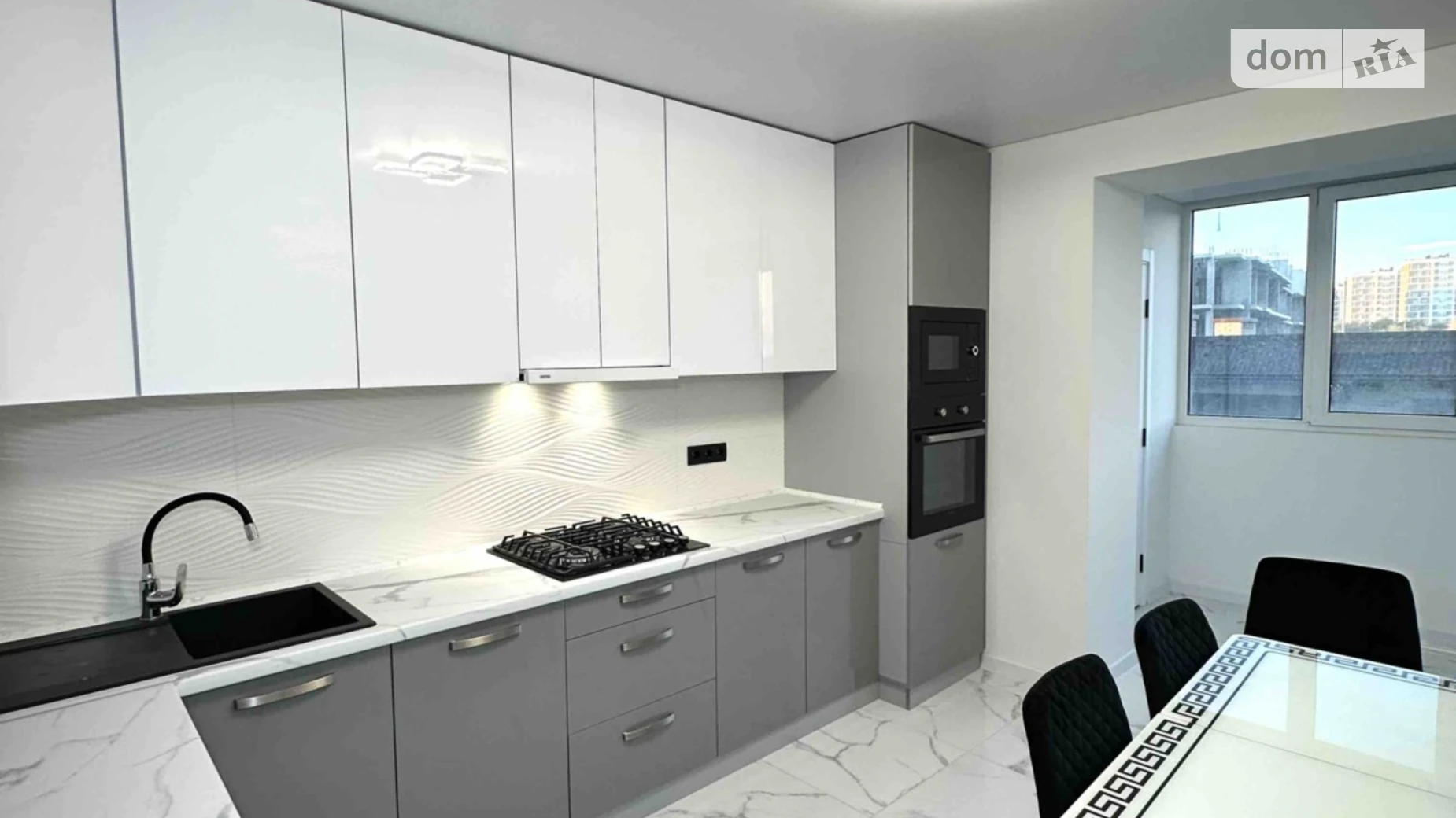 2-кімнатна квартира 65 кв. м у Тернополі, вул. Іллєнка - фото 3