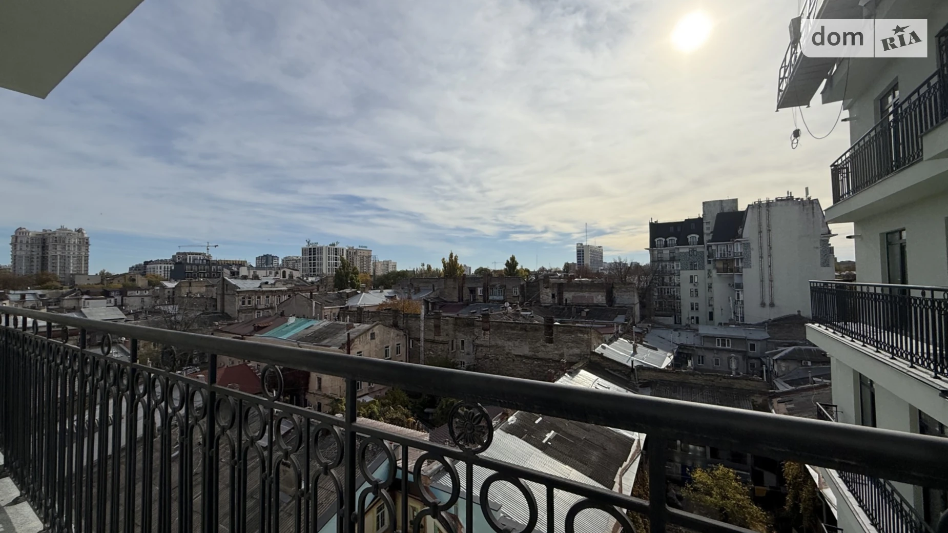 Продается 1-комнатная квартира 41 кв. м в Одессе, ул. Гимназическая, 13 - фото 2