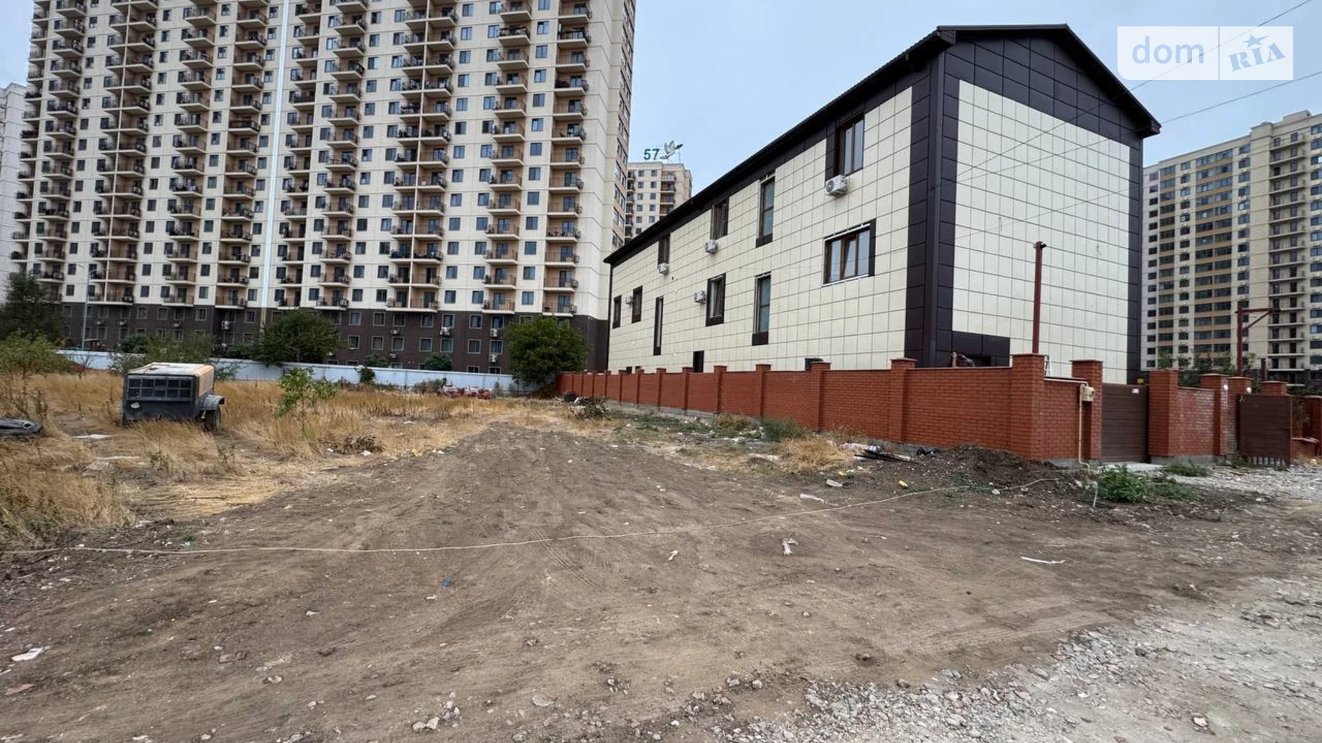 Продается помещения свободного назначения 642.5 кв. м в 3-этажном здании, цена: 2000000 $ - фото 2