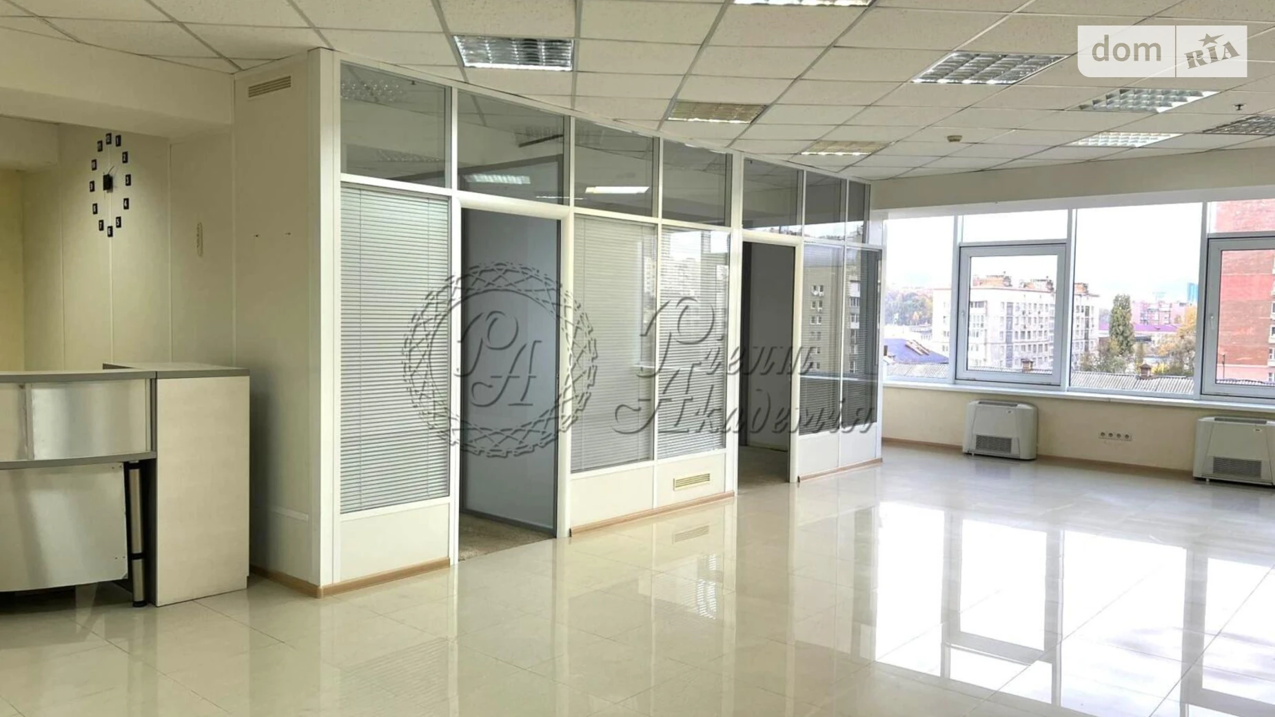 Продается офис 96.6 кв. м в бизнес-центре, цена: 260000 $ - фото 4