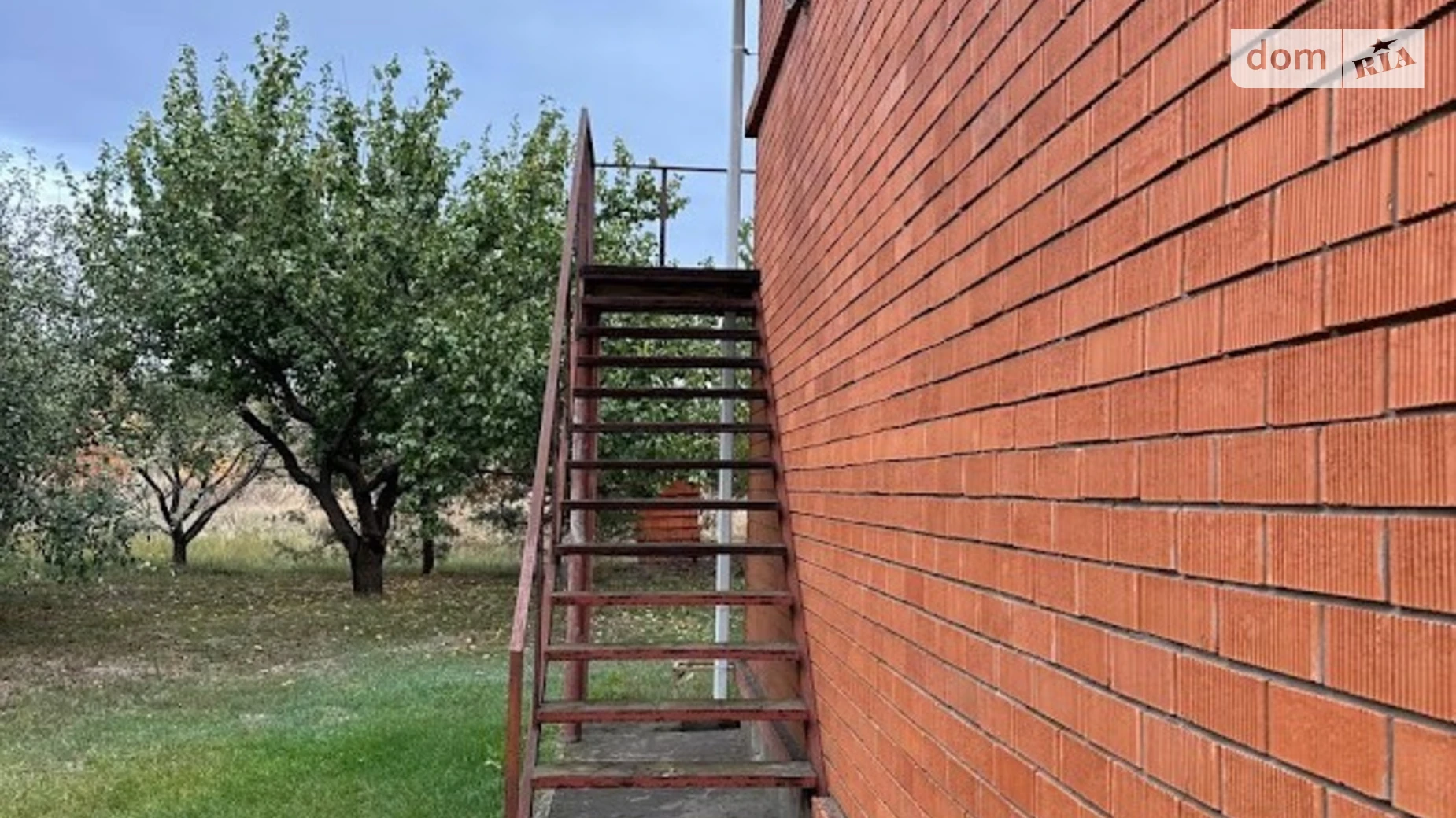 Продается дом на 2 этажа 213.5 кв. м с камином, цена: 40000 $ - фото 4