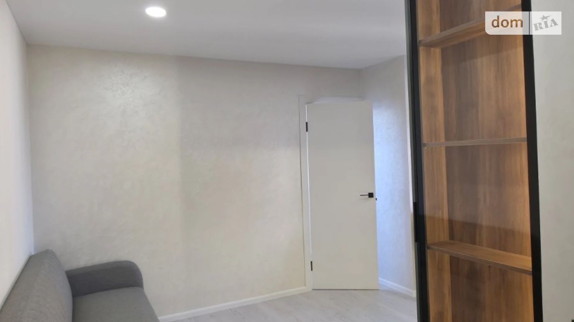 1-комнатная квартира 37 кв. м в Тернополе, ул. Троллейбусная - фото 2