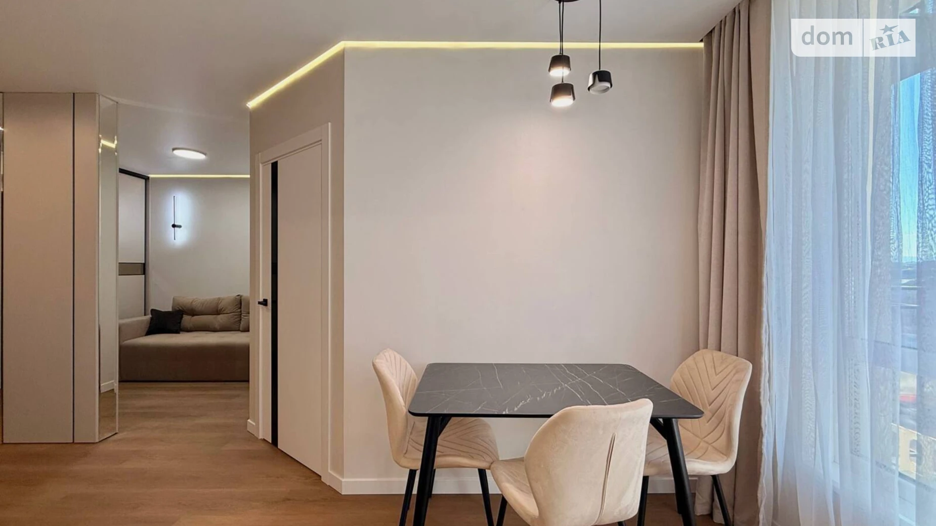 Продается 1-комнатная квартира 37 кв. м в Ивано-Франковске, ул. Юліана Пелеша(Крайковского), 3 корпус 10 - фото 5