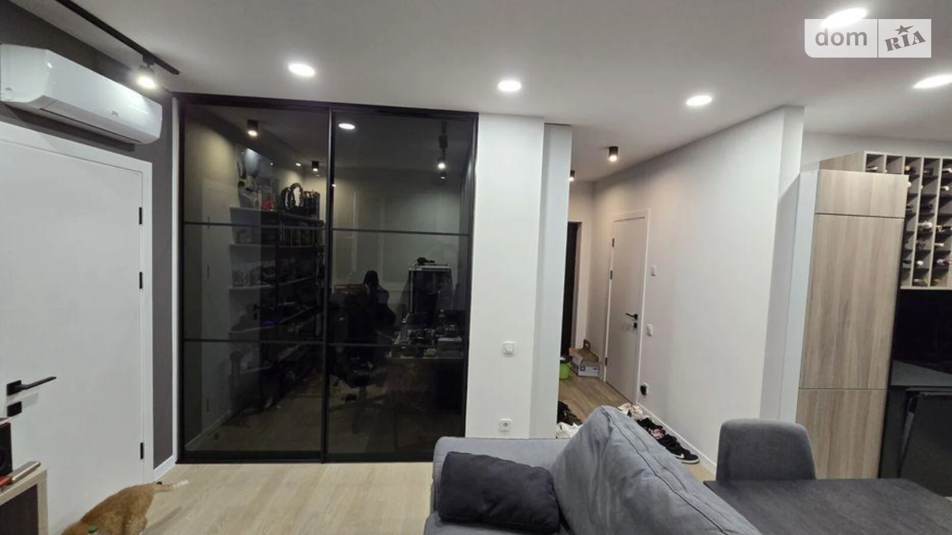 Продается 1-комнатная квартира 49 кв. м в Киеве, ул. Лучистая, 42 - фото 2