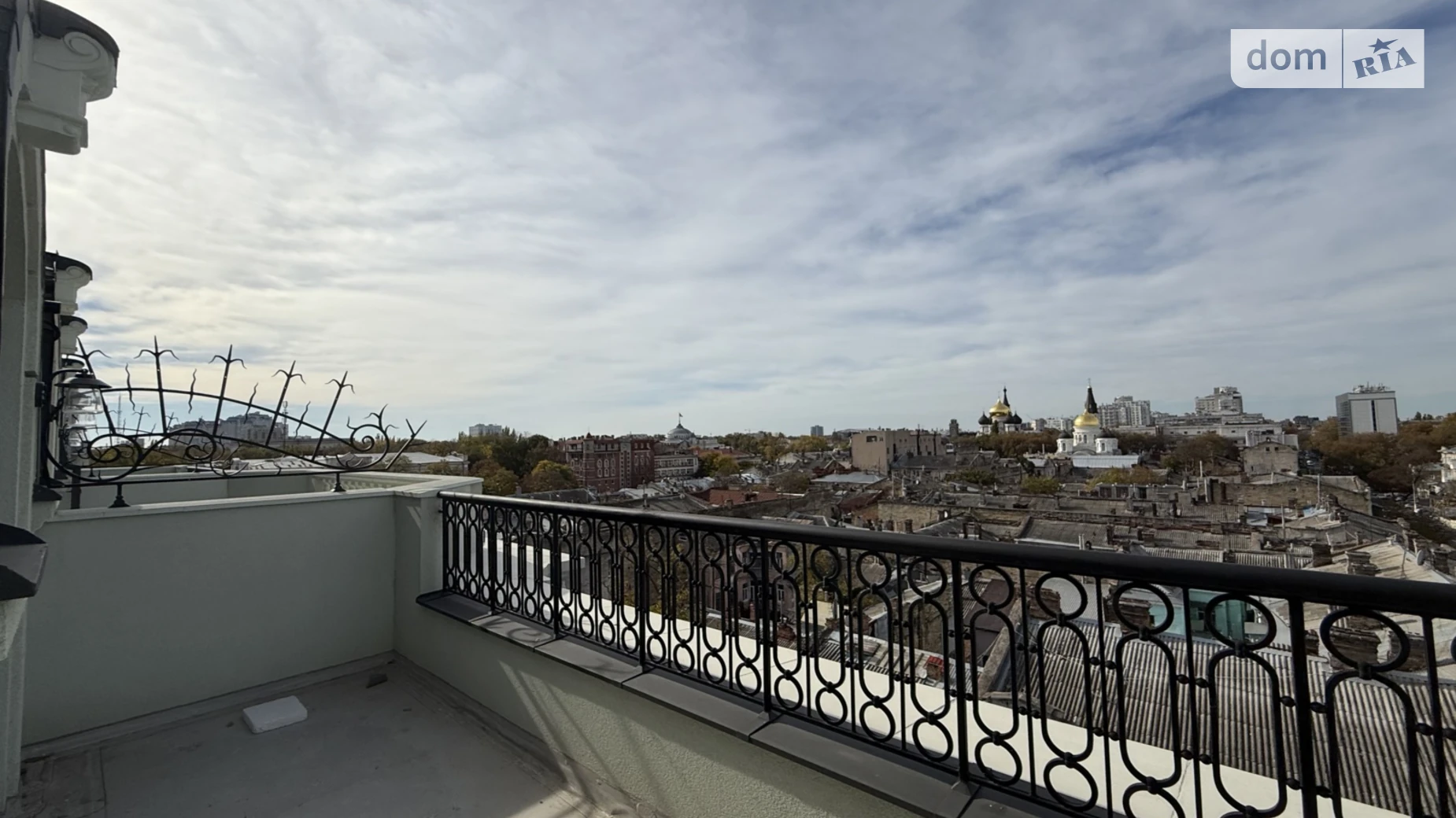 Продается 1-комнатная квартира 86 кв. м в Одессе, ул. Гимназическая, 13 - фото 2