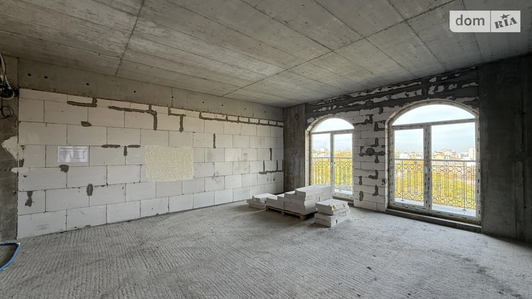 Продается 1-комнатная квартира 47 кв. м в Одессе, ул. Гимназическая, 13 - фото 2