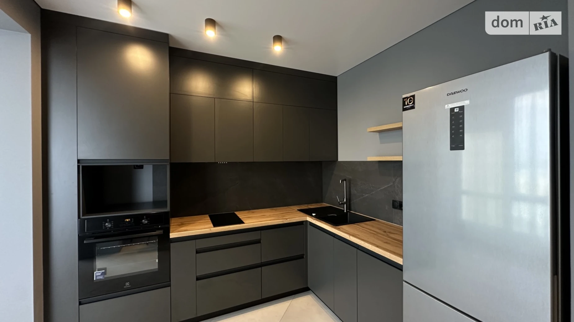 Продается 1-комнатная квартира 49.2 кв. м в Виннице, ул. Монастырская, 41 - фото 2