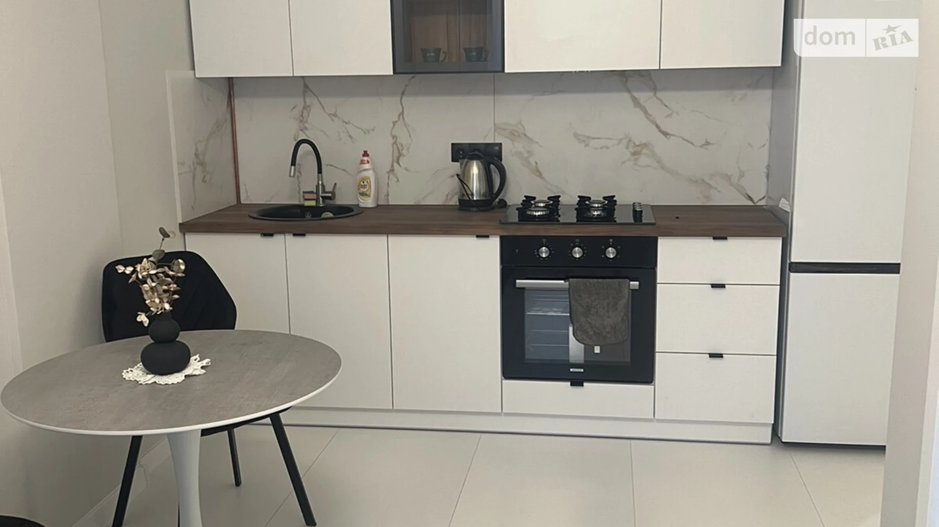 1-комнатная квартира 40 кв. м в Тернополе, ул. Петриковская, 5 - фото 2