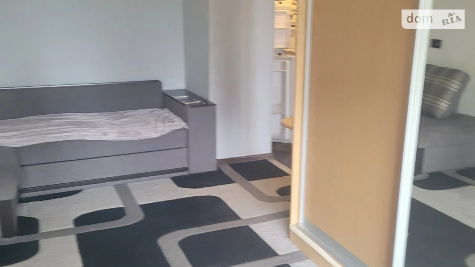 Сдается в аренду 1-комнатная квартира 31 кв. м в Ужгороде, ул. Тихого, 17 - фото 2