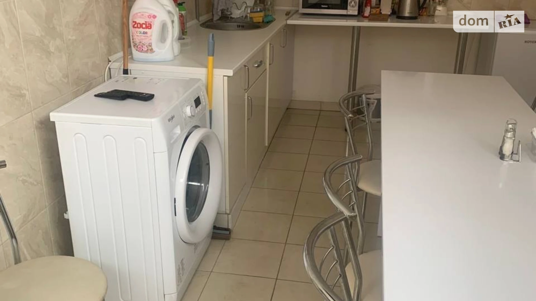 3-комнатная квартира 18 кв. м в Тернополе, ул. Русская - фото 3