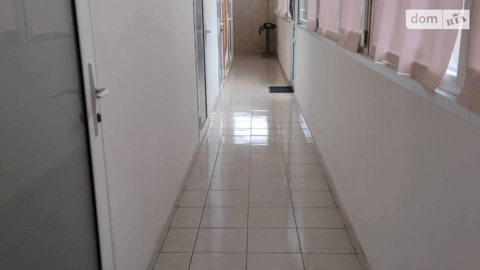 3-комнатная квартира 18 кв. м в Тернополе, ул. Русская - фото 4