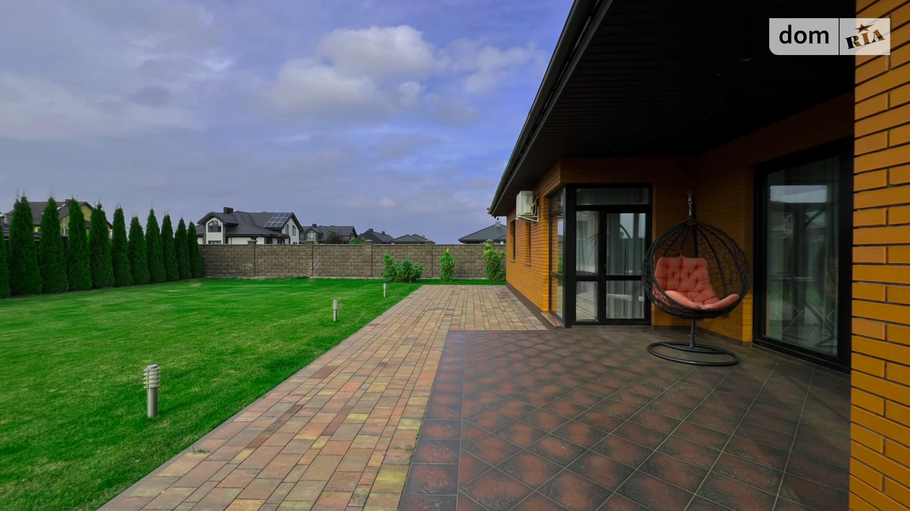 Продается одноэтажный дом 179.1 кв. м с участком, цена: 425000 $ - фото 2