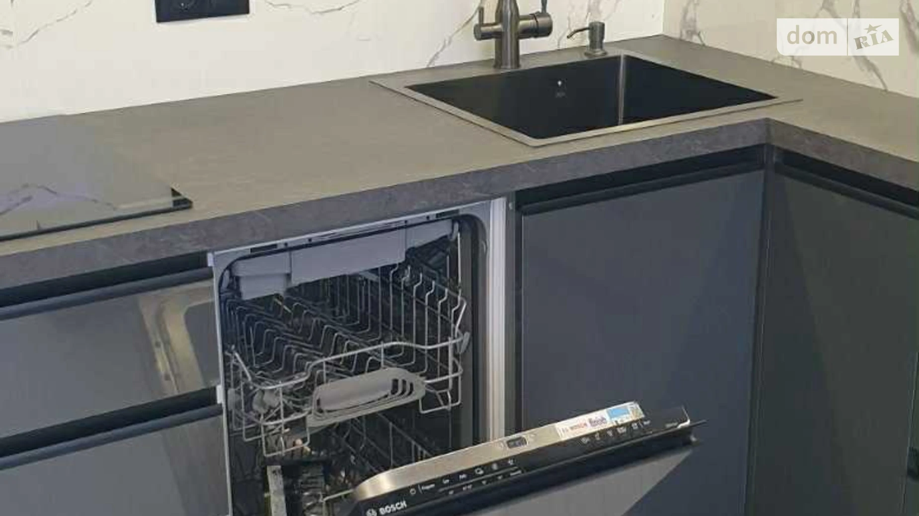 Продається 2-кімнатна квартира 75 кв. м у Києві, вул. Коноплянська, 22 - фото 2