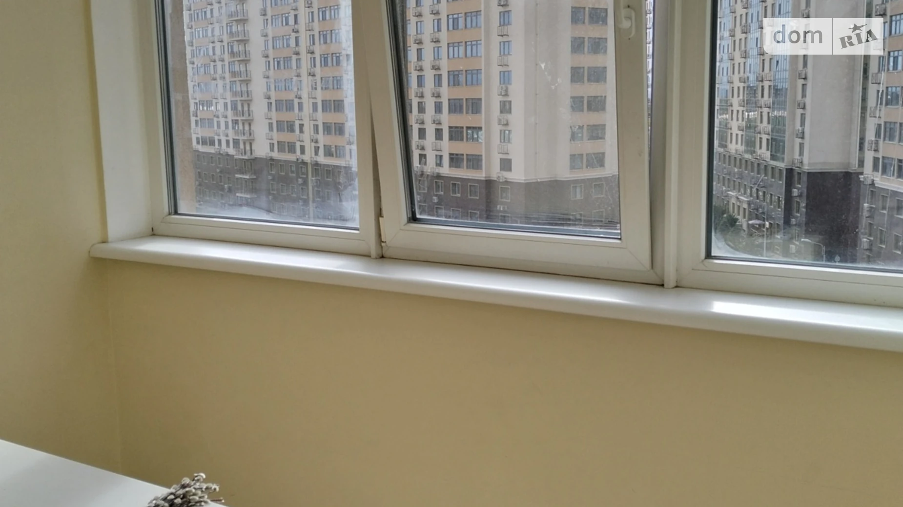 Продается 1-комнатная квартира 43 кв. м в Крыжановка, ул. Академика Сахарова, 3В - фото 2