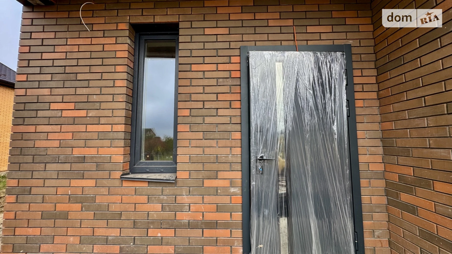 Продается дом на 2 этажа 105 кв. м с камином, цена: 85000 $ - фото 2