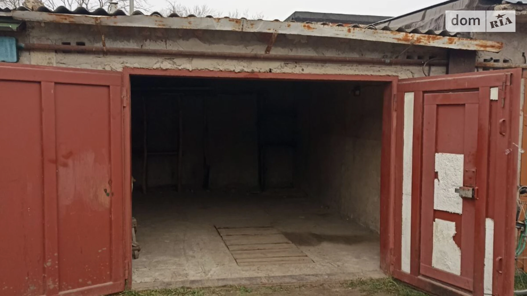 Продается место в гаражном кооперативе под легковое авто на 24 кв. м, цена: 5300 $ - фото 2