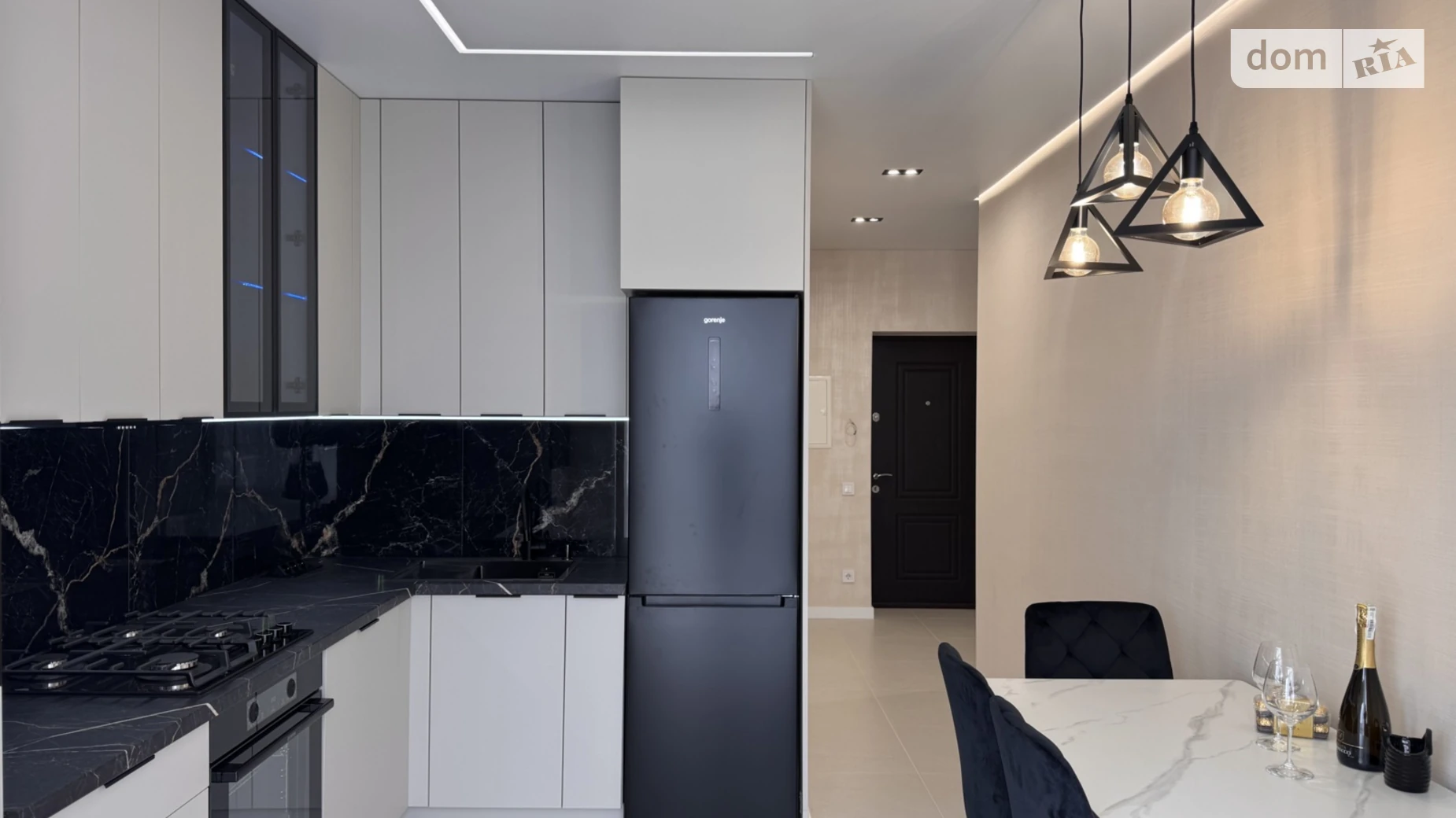 Продается 2-комнатная квартира 59.7 кв. м в Ивано-Франковске, ул. Длинная, 20В - фото 3