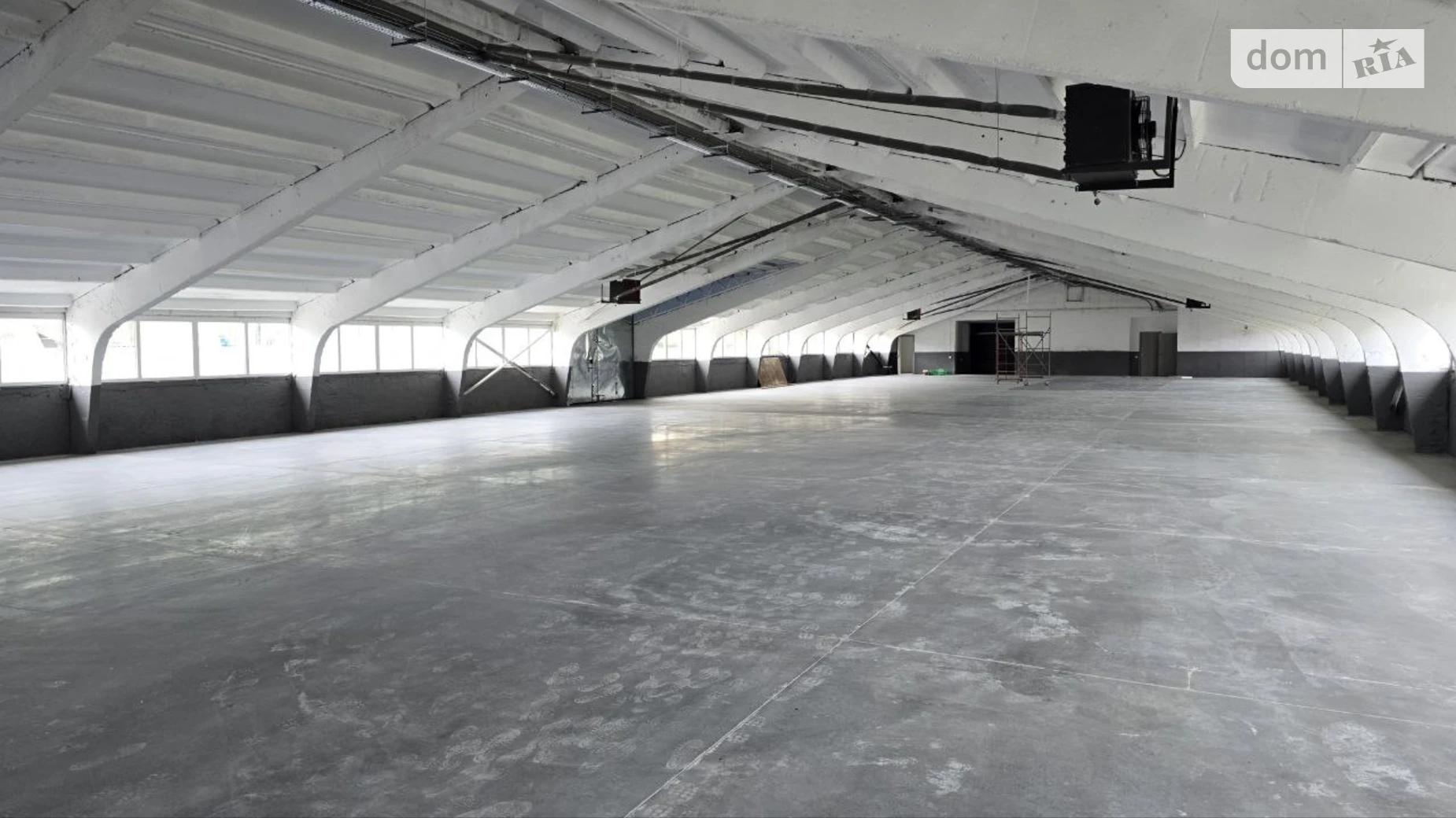 Сдается в аренду объект сферы услуг 1040 кв. м в 1-этажном здании, цена: 155925 грн - фото 4